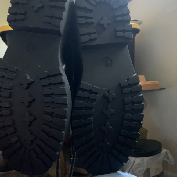 Black Oxford/ Mary Jane flats - Picture 3 of 3